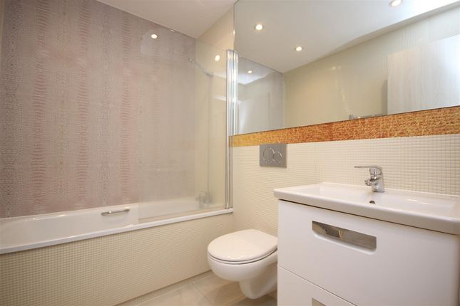 Flat Unit 6, 119, Neasden Lane, London photo 3