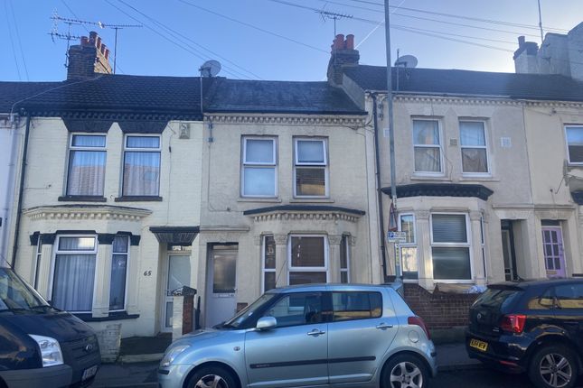 Thumbnail Terraced house for sale in Richmond Road, Gillingham, Kent