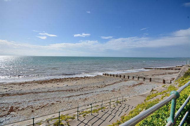 Flat for sale in Marine Terrace, Criccieth