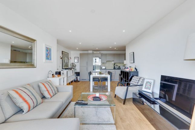 Flat 91, 17 Bessemer Place, London photo 4