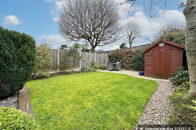 11 Highfield Approach, Billericay photo 2