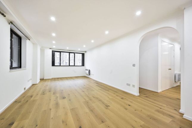 Thumbnail Flat to rent in Earls Court Road, Earls Court, London