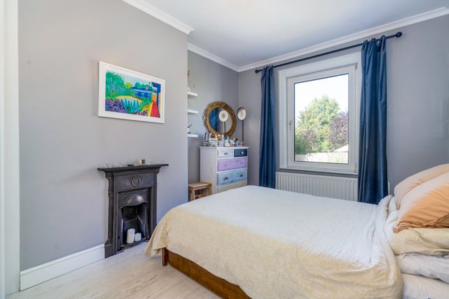 Flat for sale in Rockmount Road, Upper Norwood, London