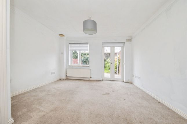 9, Lagonda Drive, Ipswich photo 4