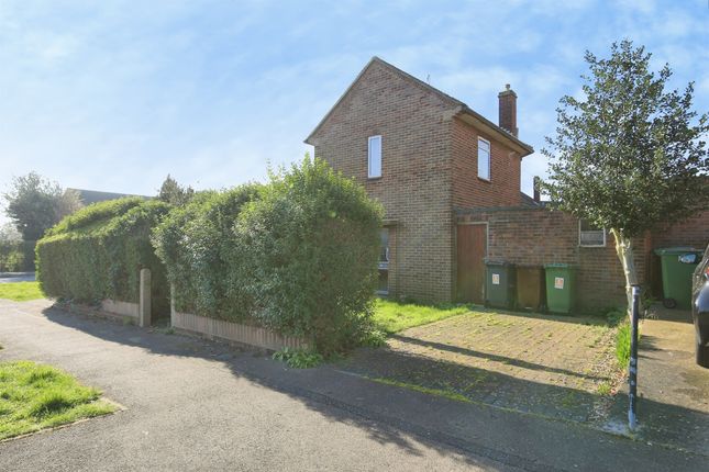 2-bed house on 1, Broad Close, PETERBOROUGH, £150,000