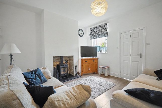 112, Cambridge Street, West Yorkshire photo 4