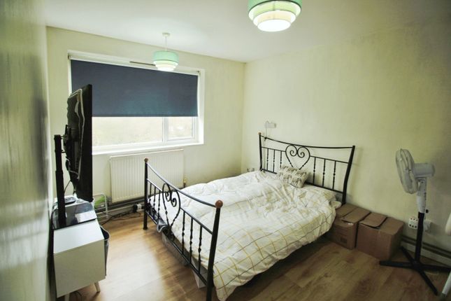 Flat for sale in Lethe Grove, Blackheath, Colchester