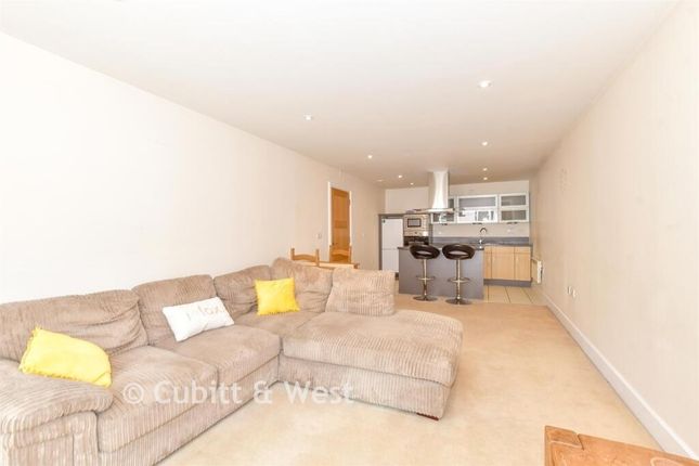 22, St. Agnes Place, Chichester photo 4