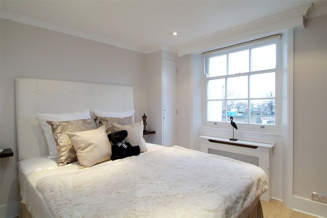 11a, Ovington Square photo 3