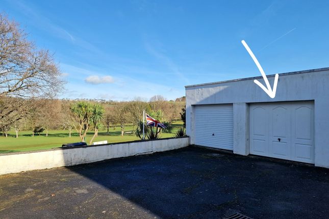 9 Kelvin Court, Torquay photo 3