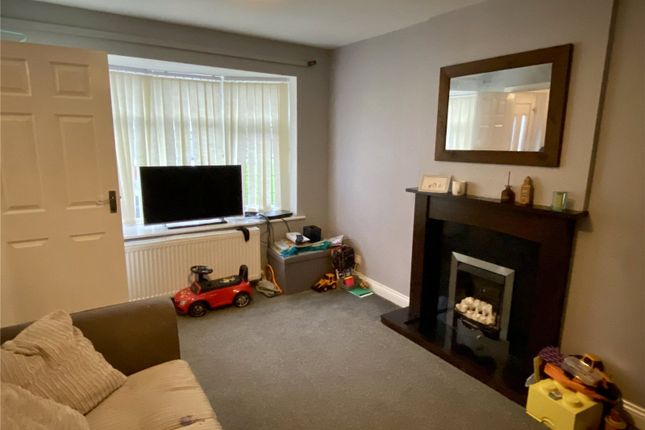 Terraced house for sale in Knoll Close, Ossett, West Yorkshire