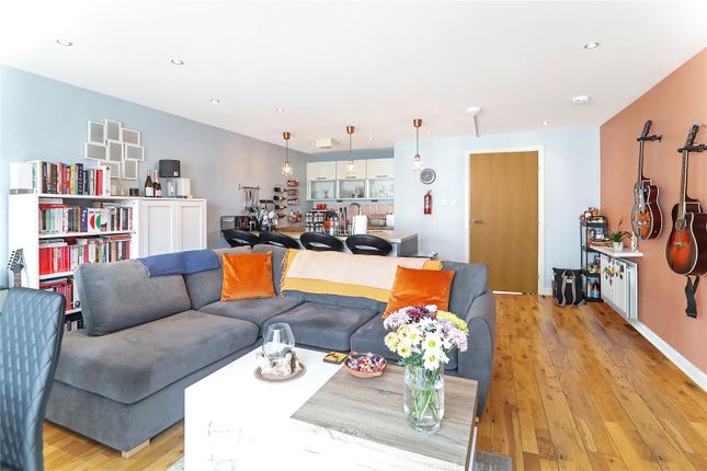 Flat for sale in Great Dovehill, Glasgow