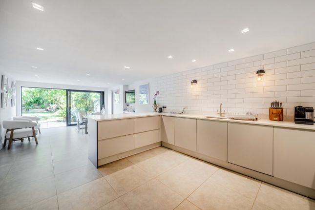 81, Palace Road, London photo 4