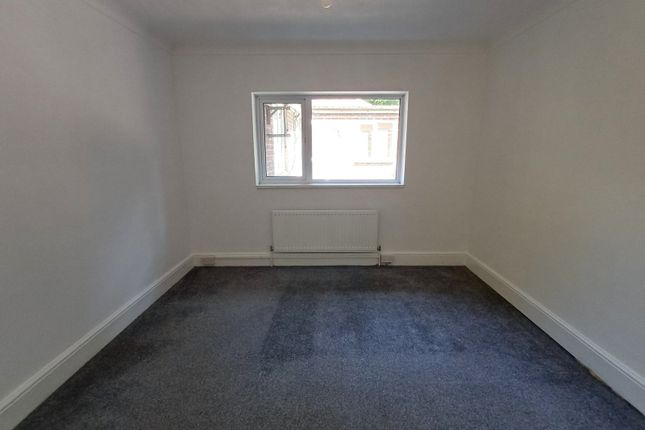 2A, Hales Drive, Kent photo 4