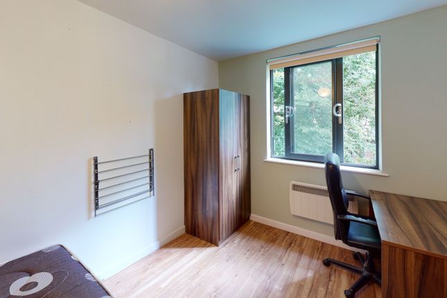 Flat-6-101-Queens-Ro