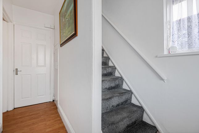 58, Wilbury Way, London photo 2