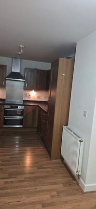 8, Canterbury House, Honour Gardens, Dagenham photo 4