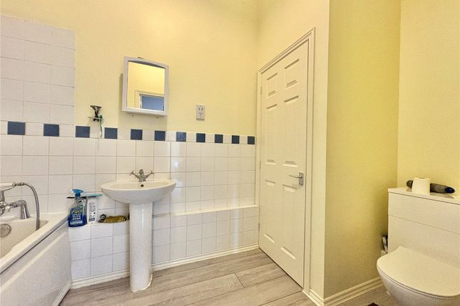 31, Cobham Road, Dorset photo 4