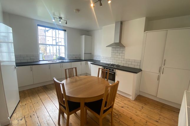 8, Chapel Street, LEEDS photo 4
