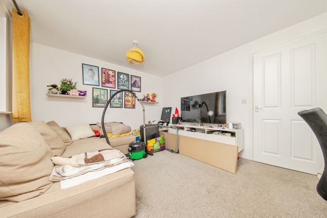 28, Abbott Way, Ipswich photo 2