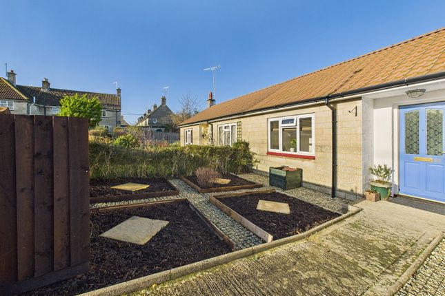 23, Lammas Close, Calne photo 2