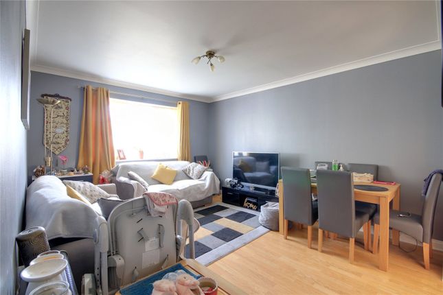 Flat for sale in Hickory Close, London