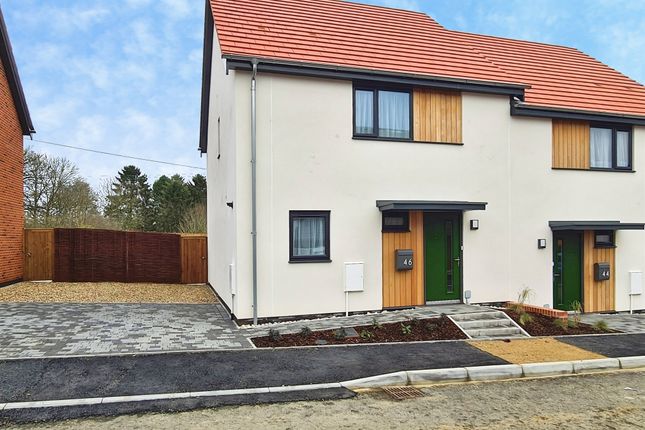 3-bed semi-detached on 52, Greyling Way, Swaffham, £220,000