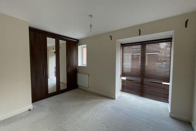 8, Peck Court, Milton Keynes photo 4
