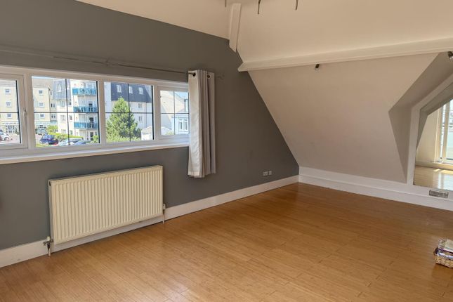 Flat 3, 1, Picton Avenue, Porthcawl photo 4