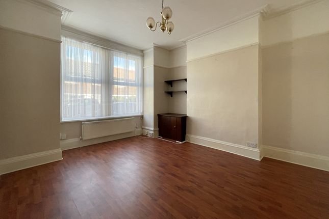 End terrace house to rent in Gloucester Road, Croydon CR0