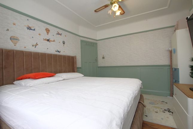 36, Formby Avenue, Stanmore photo 4