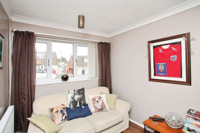 91, Firs Drive, Rugby photo 4