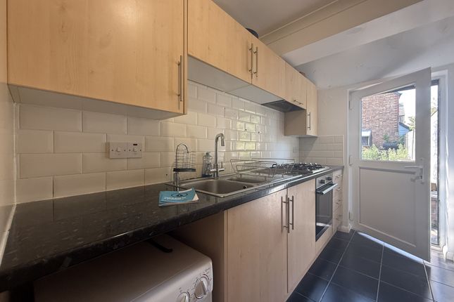 112, Faversham photo 4