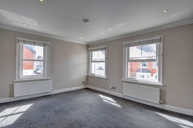 First Floor Flat, Reading Road, Henley On Thames photo 3