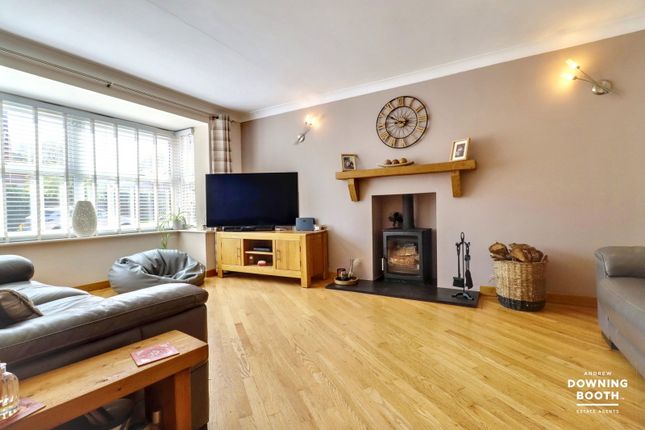 27, Sunnybank Close, Walsall photo 4