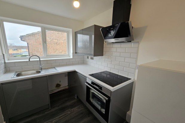 Flat to rent in Stockett Lane, Coxheath, Maidstone ME17