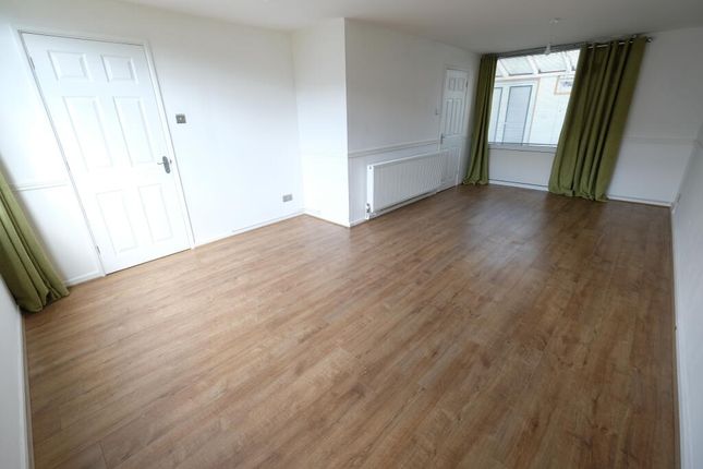 Woodside Close, Marchwood photo 3