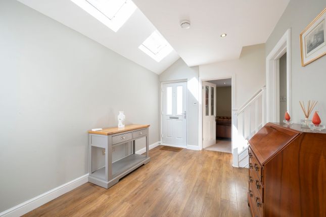 9, Green Lane, Hersham Village photo 4