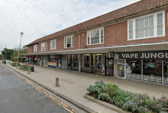 Thumbnail Retail premises to let in Fretherne Road, Welwyn Garden City