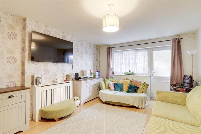 39 Mickledon Close, Nottingham photo 2