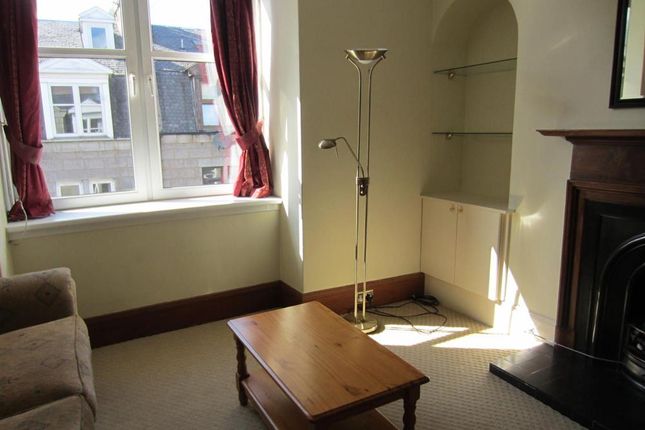 Thumbnail Flat to rent in Wallfield Crescent Tfr, Top Floor Right