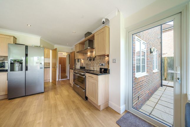 2 Pathways,, Bonsey Lane, Surrey photo 3