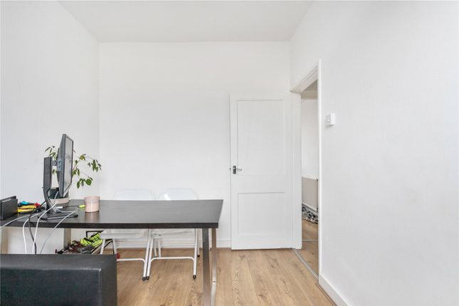 Flat for sale in Maygood Street, London