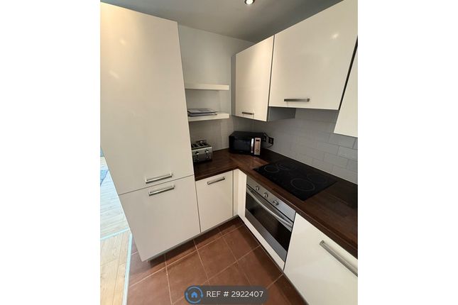 10, Regal Court, Birmingham, B15 photo 4