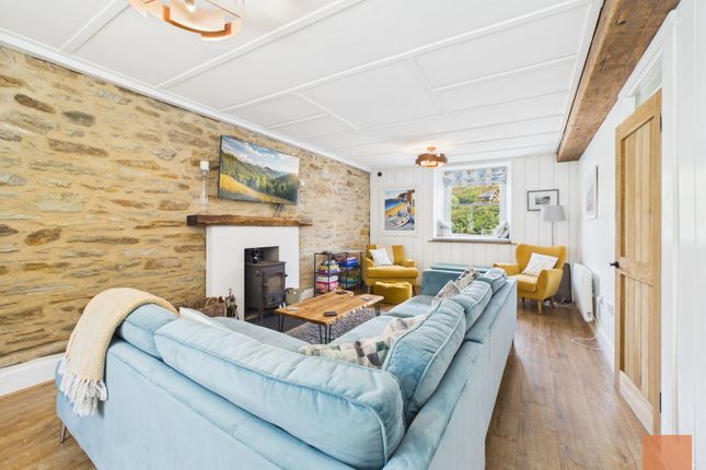 2 Trevaunance Flats,Seathrift, Trevaunance Cove, St. Agnes photo 3