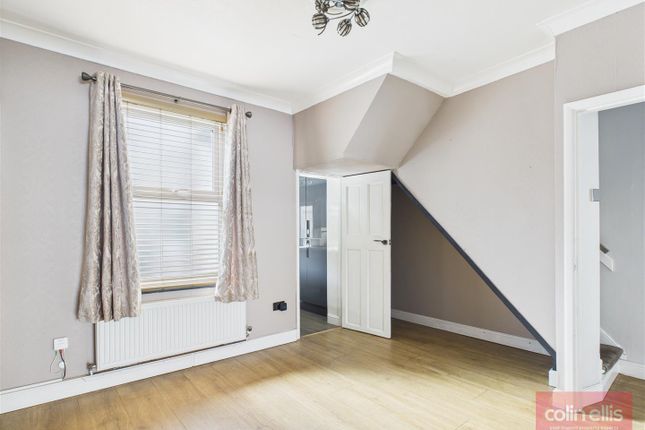 4, Aberdeen Street, Scarborough photo 4