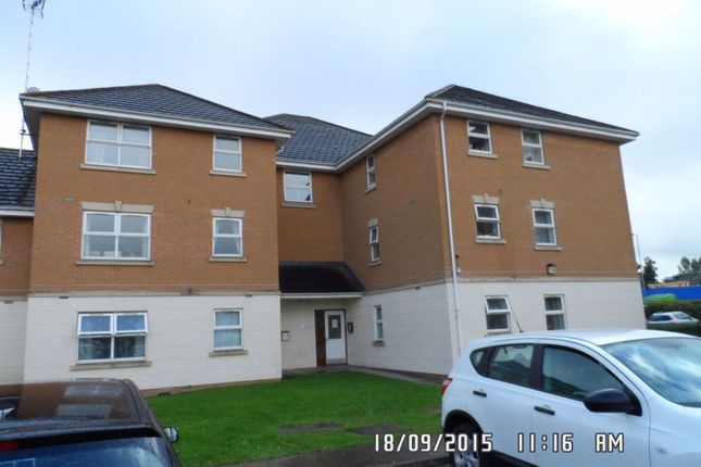 Thumbnail Flat to rent in Pickfords Gardens, Slough