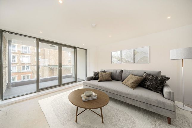 Flat 18 Chatfield Riverside, 56, Chatfield Road, Battersea photo 4