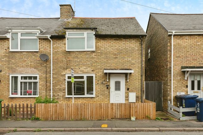Thumbnail Terraced house for sale in Avenue Road, Huntingdon