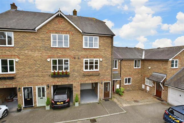 Thumbnail Town house for sale in Love Lane, Rochester, Kent